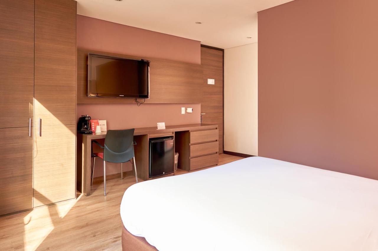 84 Dc Bogota Hotel Kültér fotó